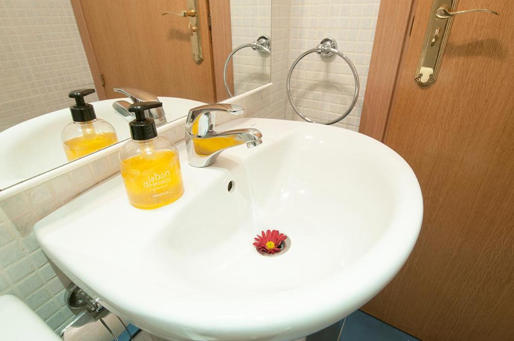 Apartamentos Eloisa มาดริด ห้อง รูปภาพ